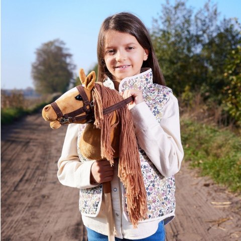 Koń na kiju Hobby Horse HOPPIHORSE A4 Chestnut - brąz, maść kasztanowata Koń na kiju Hobby Horse HOPPIHORSE A4 Chestnut - brąz, maść kasztanowata