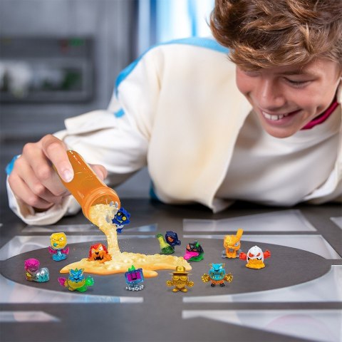Figurki Mr Beast Lab - Rój Mega Lab 12-pak Figurki Mr Beast Lab - Rój Mega Lab 12-pak