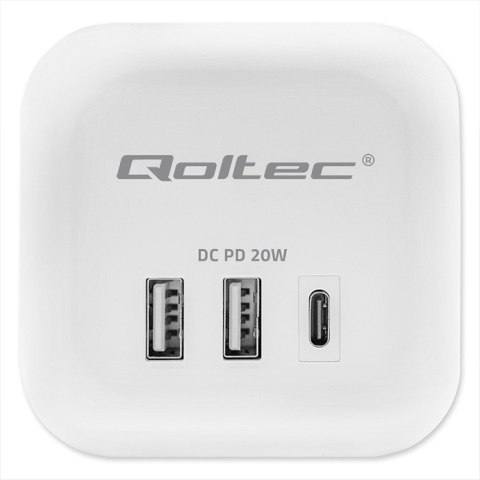 Kostka zasilająca przedłużacz 6w1 z podświetlanym włącznikiem | 3x AC | 2x USB | 1x USB-C PD 20W | biała Kostka zasilająca przedłużacz 6w1 z podświetlanym włącznikiem | 3x AC | 2x USB | 1x USB-C PD 20W | biała