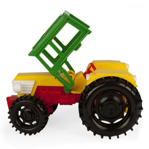 Traktor z przyczepą na konia Traktor z przyczepą na konia