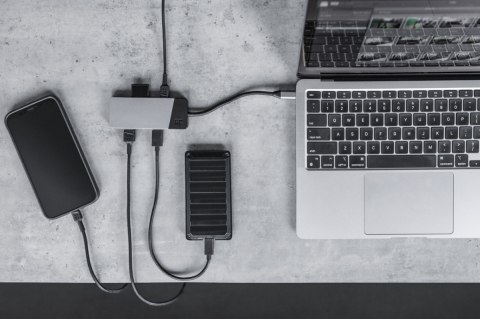 Hub adapter USB-C Connect 3xUSB 3.1 HDMI 4K 60Hz USB-C PD 85W Hub adapter USB-C Connect 3xUSB 3.1 HDMI 4K 60Hz USB-C PD 85W