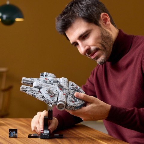 Klocki Star Wars 75375 Sokół Millennium Klocki Star Wars 75375 Sokół Millennium