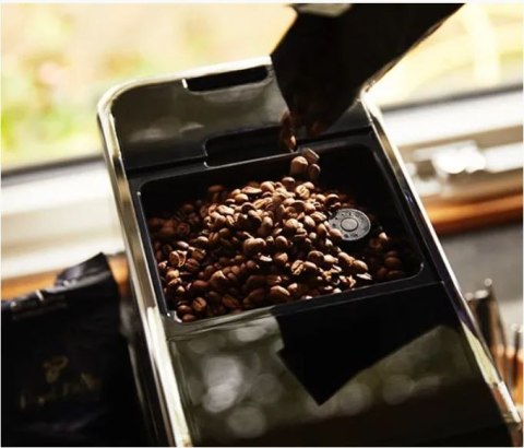Ekspres ciśnieniowy Esperto Caffe srebrny Ekspres ciśnieniowy Esperto Caffe srebrny