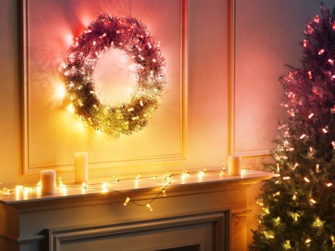 Inteligentne lampki dekoracyjne Strings USB-C (Candies) 100 LED RGB, świece, zielony przewód, 6 m Inteligentne lampki dekoracyjne Strings USB-C (Candies) 100 LED RGB, świece, zielony przewód, 6 m