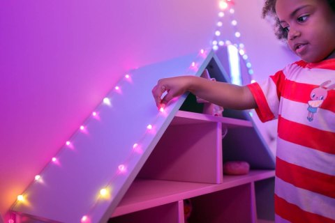 Inteligentne lampki dekoracyjne Strings USB-C (Candies) 200 LED RGB, serca, zielony przewód, 12 m Inteligentne lampki dekoracyjne Strings USB-C (Candies) 200 LED RGB, serca, zielony przewód, 12 m