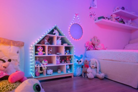 Inteligentne lampki dekoracyjne Strings USB-C (Candies) 200 LED RGB, serca, zielony przewód, 12 m Inteligentne lampki dekoracyjne Strings USB-C (Candies) 200 LED RGB, serca, zielony przewód, 12 m