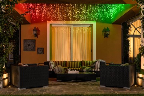 Inteligentne lampki sople Icicle 190 RGBW LED, 5x0,5 m, IP44, przezroczysty przewód Inteligentne lampki sople Icicle 190 RGBW LED, 5x0,5 m, IP44, przezroczysty przewód